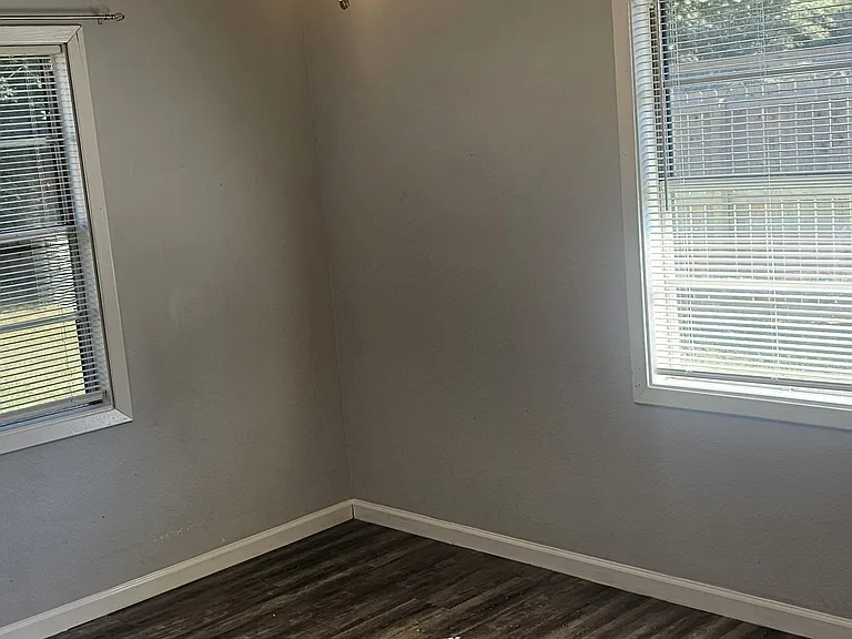 308 Paula Ave — Photo 7