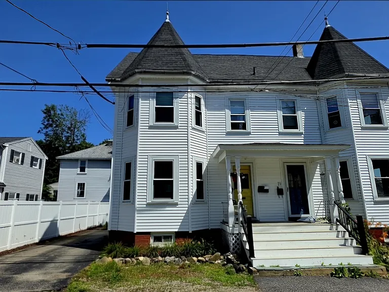 9 Commercial St #9 — Photo 2