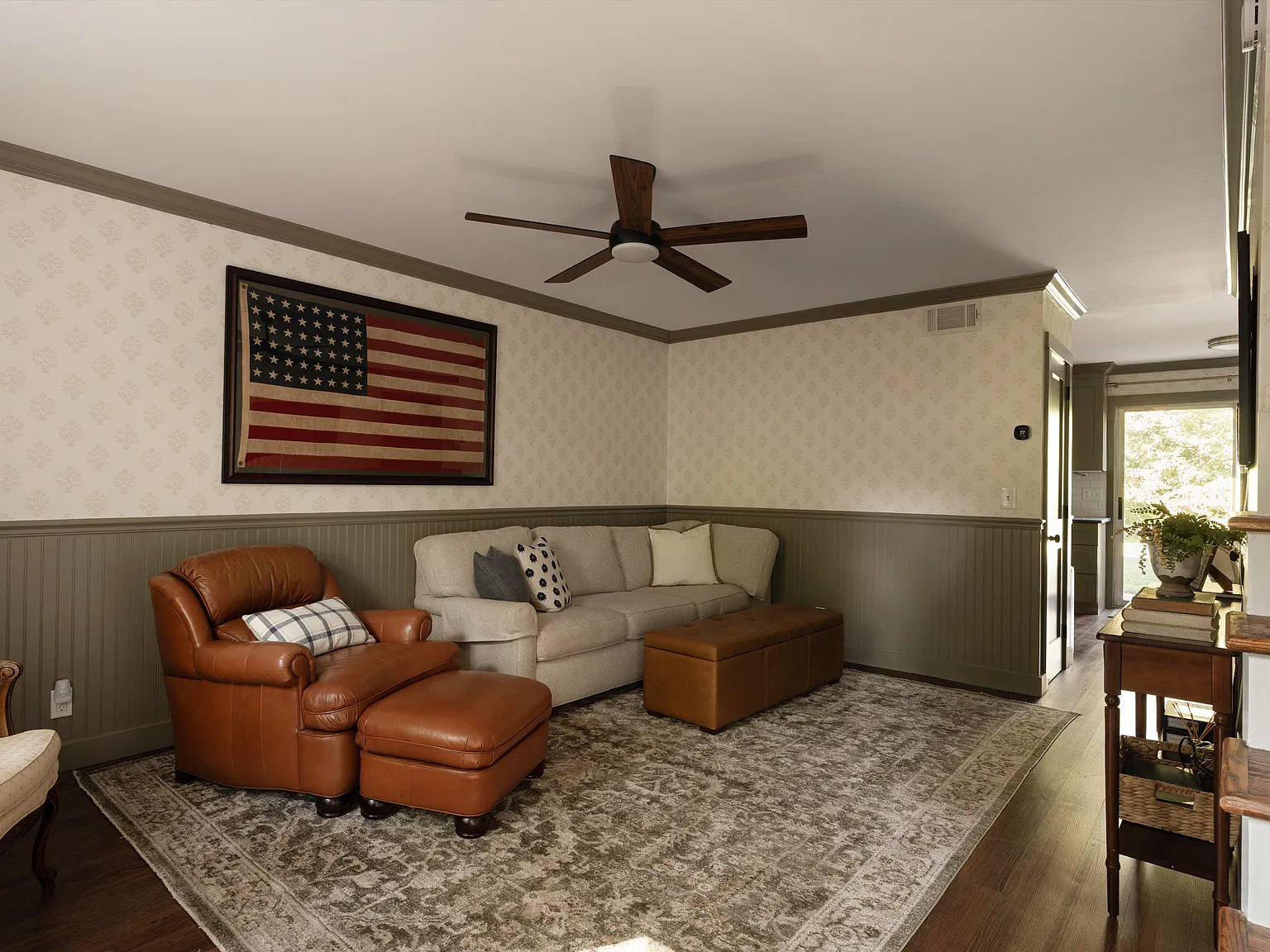 2 bed, 1.5 bath, 1007 sqft, $2,950 — Photo 2