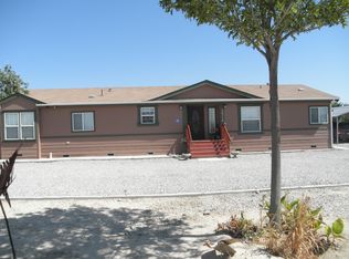 28114 Carousel Ave, Taft, CA 93268