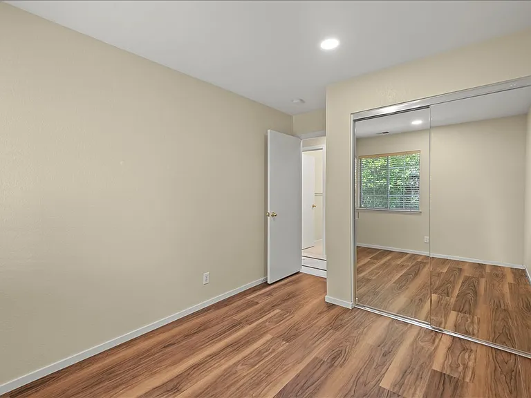 38806 Litchfield Cir — Photo 11