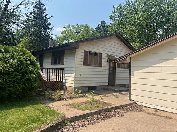 3rd image of 22746 Rum River Blvd NW