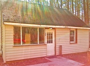 79 Pioneer Trl, Hague, VA 22469