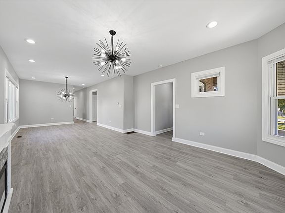 5th image of 10453 S Indiana Ave