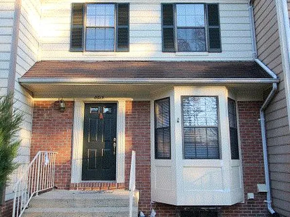 8615 Western Oak Dr, Springfield, VA 22153