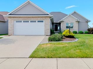 1117 Declaration Dr, Savoy, IL 61874