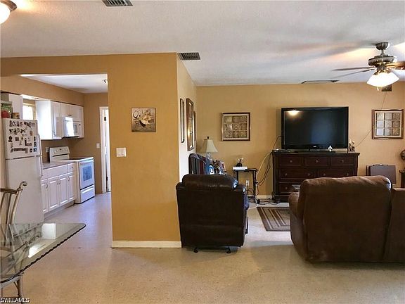 3rd image of 348 Dellwood Ave
