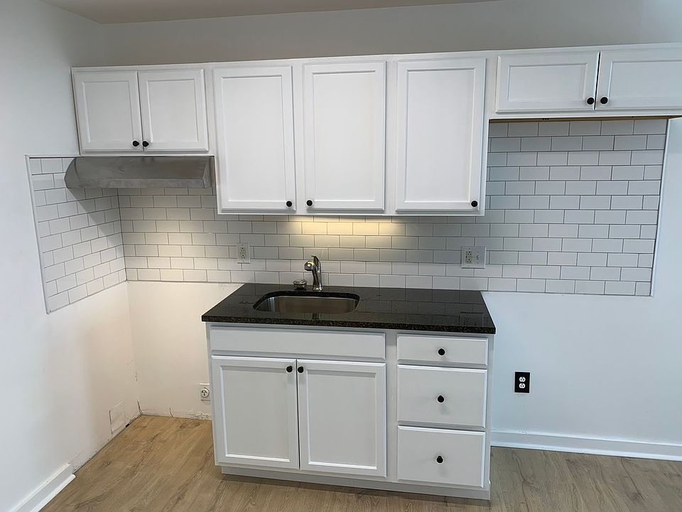 1st image of 426 2nd Ave SE #22