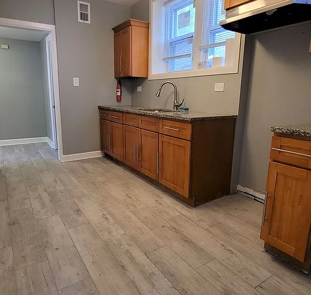 7637 S Kingston Ave — Photo 5