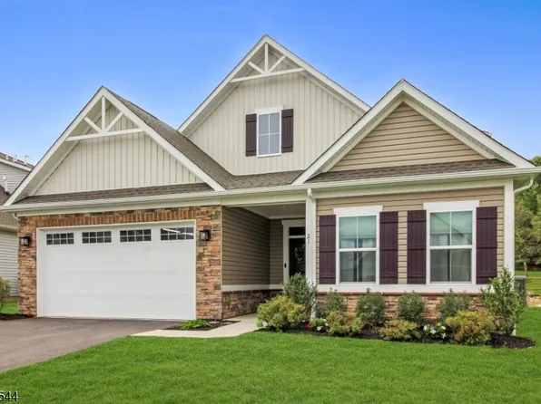 21 Harris Hawk Rd, Washington Twp., NJ 07882