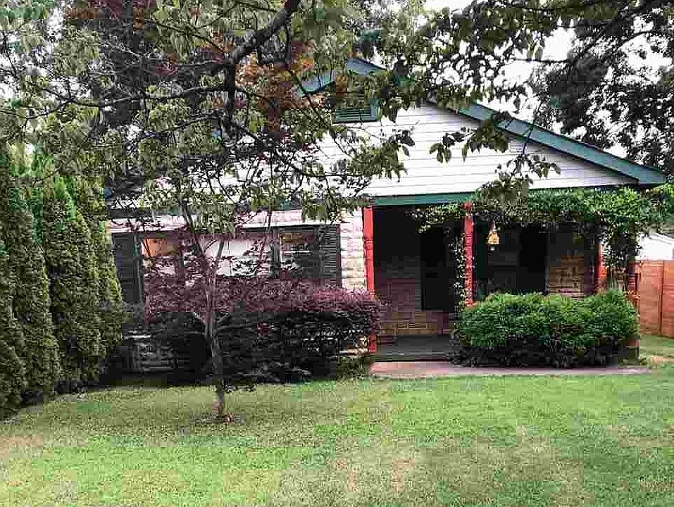 1st image of 1404 McKinley Ave NE
