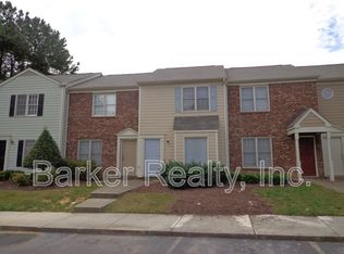 2901 Faversham Pl, Raleigh, NC 27604