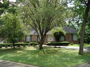 57 Shorewood Point, Danville, IL