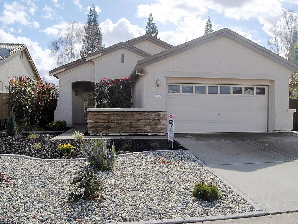 1667 Luton Dr