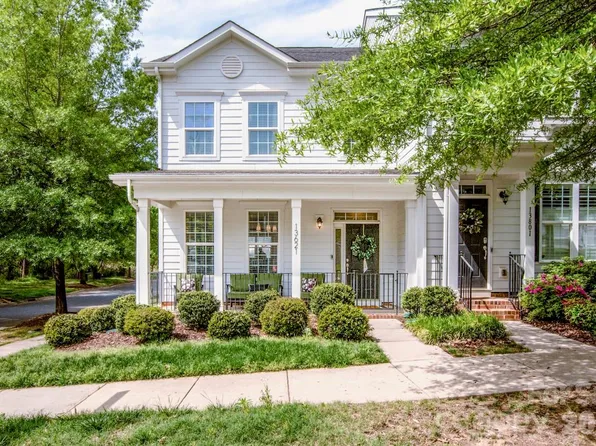 13621 Old Vermillion Dr, Huntersville, NC 28078