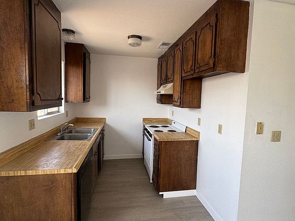 2nd image of 5574 Mountain View Dr APT 1