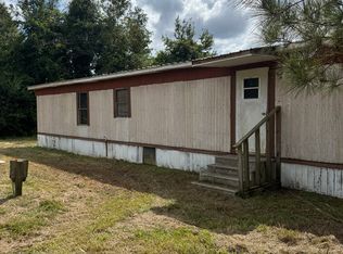 951 Pasture Branch Rd, Rose Hill, NC 28458