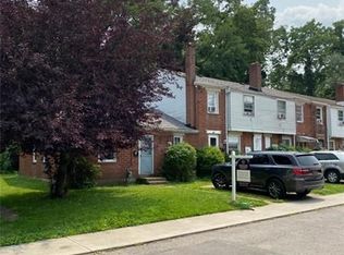 201-205 Juniper Dr, Coraopolis, PA 15108