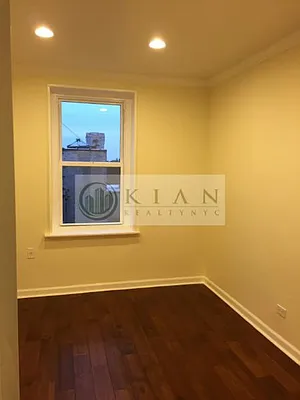 Rented by Kian Realty | media 15