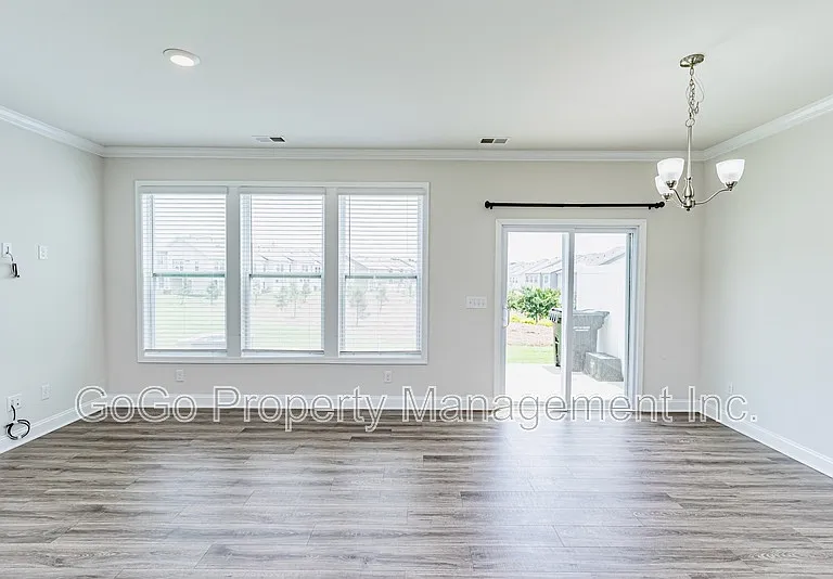 412 Yellow Fox Rd #1 — Photo 3