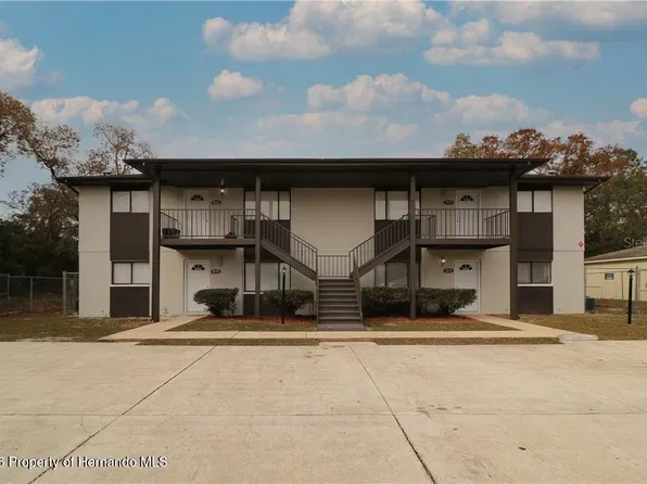 7851 Pinehurst Dr, Spring Hill, FL 34606