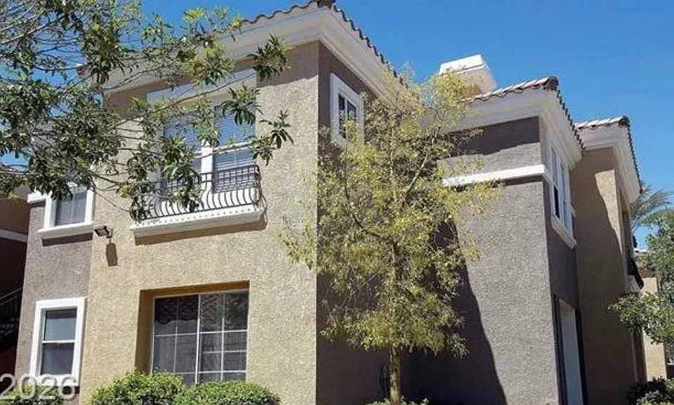 2325 Windmill Pkwy #1813