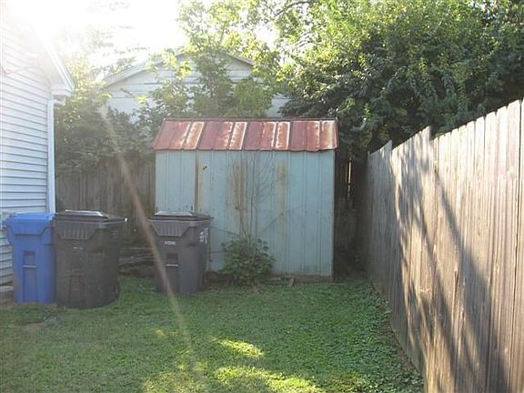 3rd image of 116 Owsley Ave