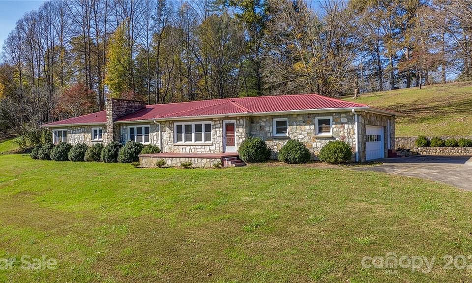 1st image of 937 Meadowlane Dr NW