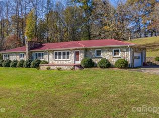 937 Meadowlane Dr NW, Lenoir, NC 28645