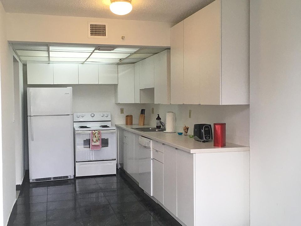 17890 W Dixie Hwy, North Miami Beach, FL 33160 Zillow