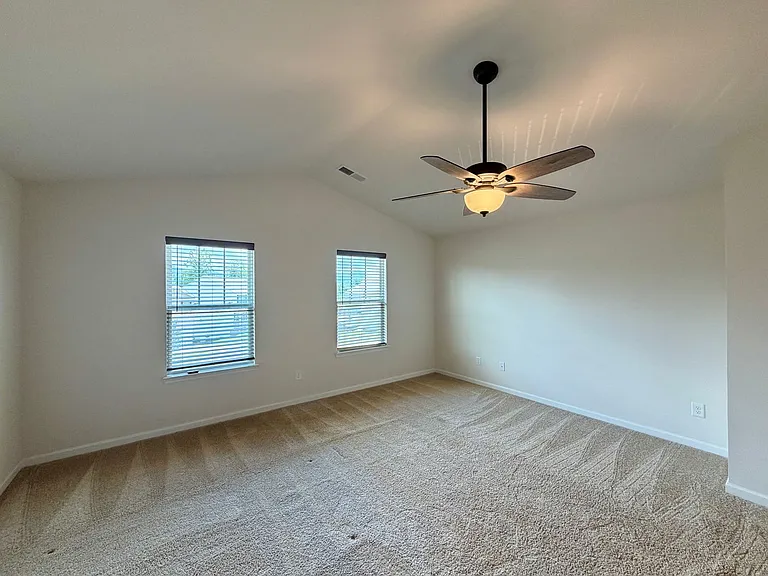 220 Roper St — Photo 18