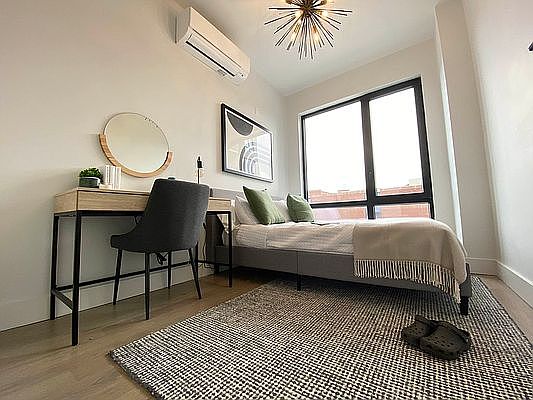2nd image of 2708 Snyder Ave #222