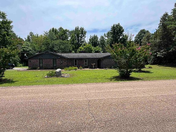4th image of 1125 Tyson Rd