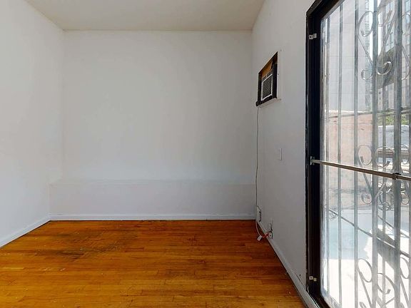 5th image of 324 E 90th St #5E2