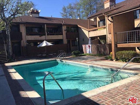 5th image of 7301 Balboa Blvd Unit 6