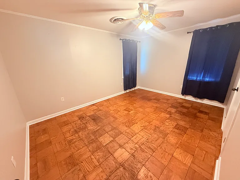 413 Lynn St — Photo 19