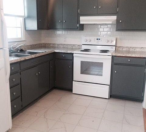 3rd image of 7523 Ontario St
