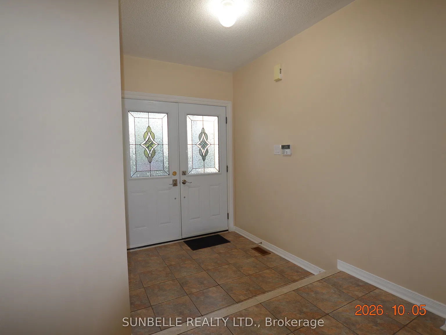 4 bed, $3,600 — Photo 3