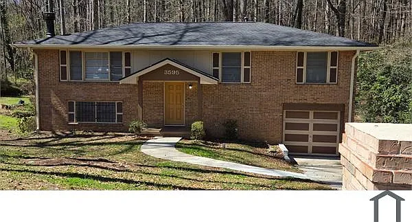 3 bed, 2400 sqft, $2,200 — Photo 1