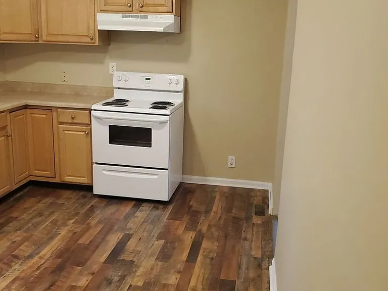 3935 Saylor Ct — Photo 10