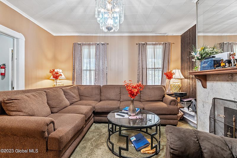4th image of 38 Cromer Avenue