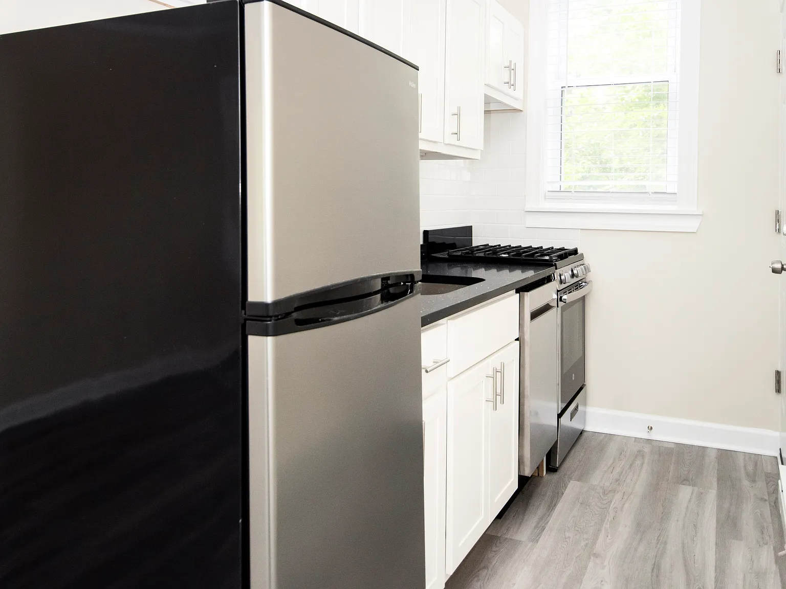 1 bed, $2,395 — Photo 3