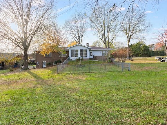 2nd image of 153 Brentwood Dr