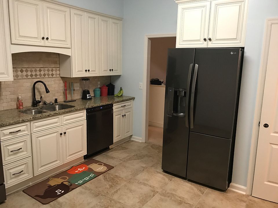 1st image of 361 Spring Grove Dr