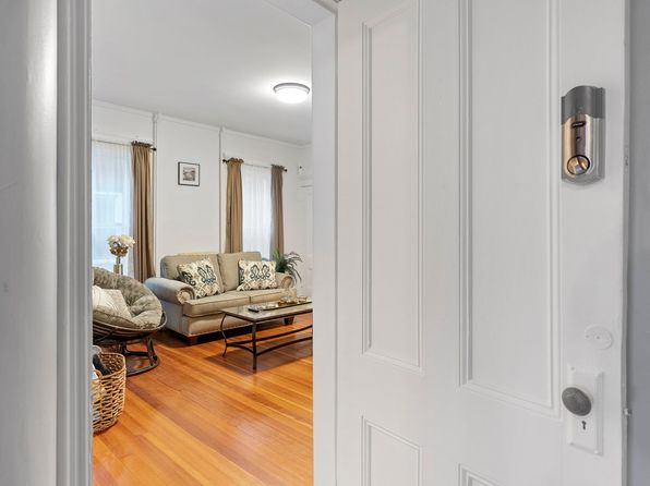 1046 Congress St APT 1