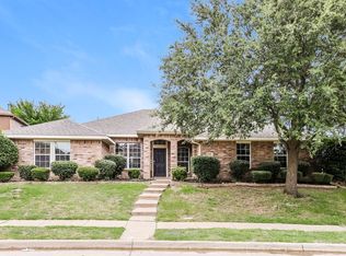 608 Azalea Dr, Glenn Heights, TX 75154