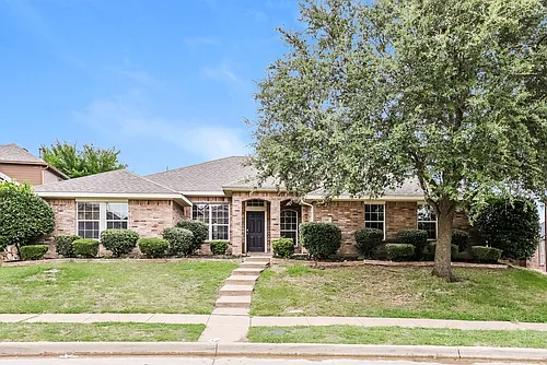 608 Azalea Dr Photo 1