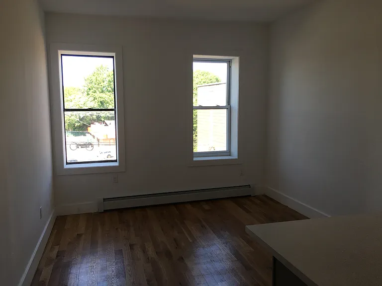 166 Clinton Ave #10E — Photo 9