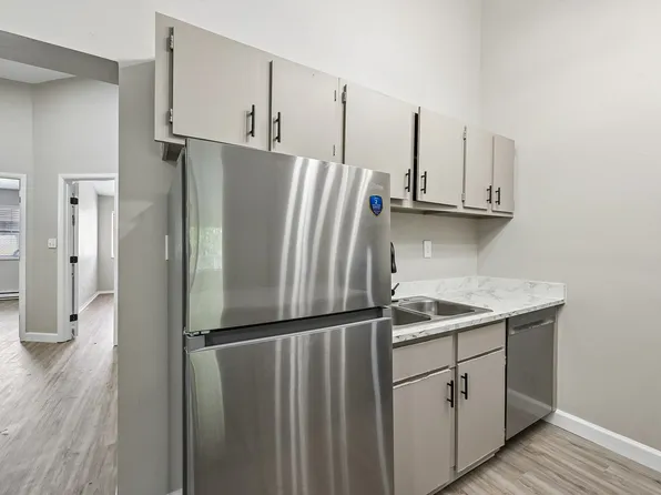 Abbington Village Apartments