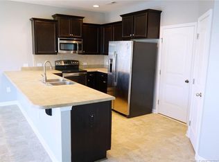 95 Hallow Oak St, Spring Lake, NC 28390